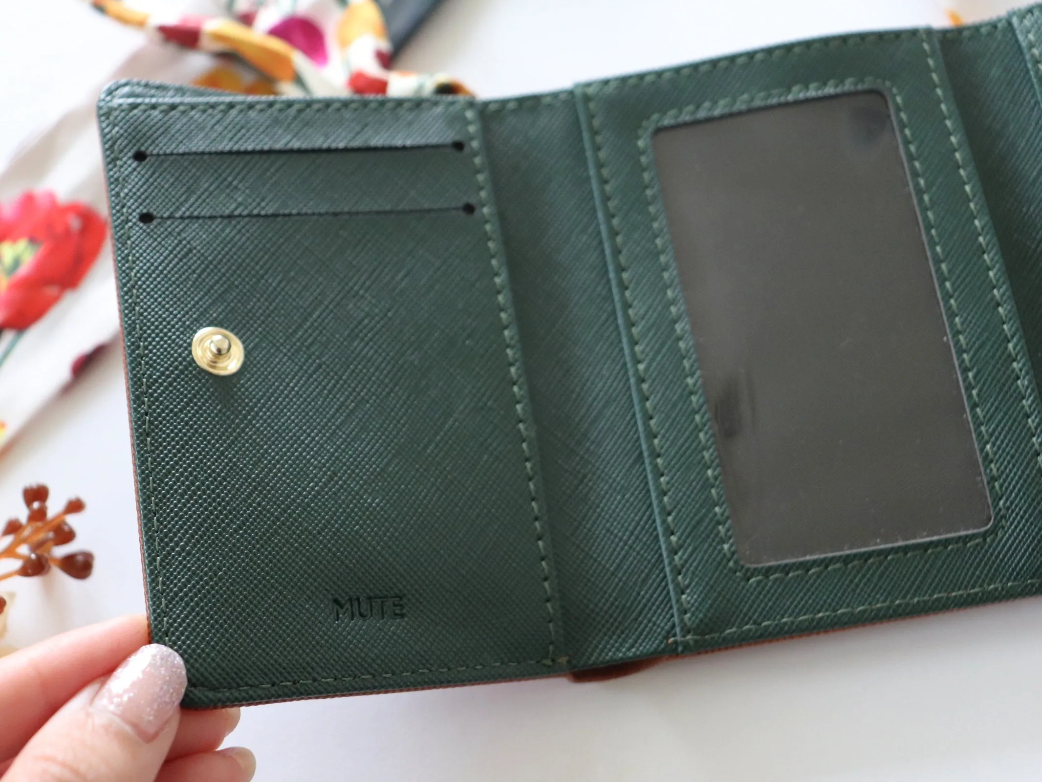 [PRE-ORDER] Mute Vantae Wallet (Twilly Charm Included) | Est. Ship Date: May 2025