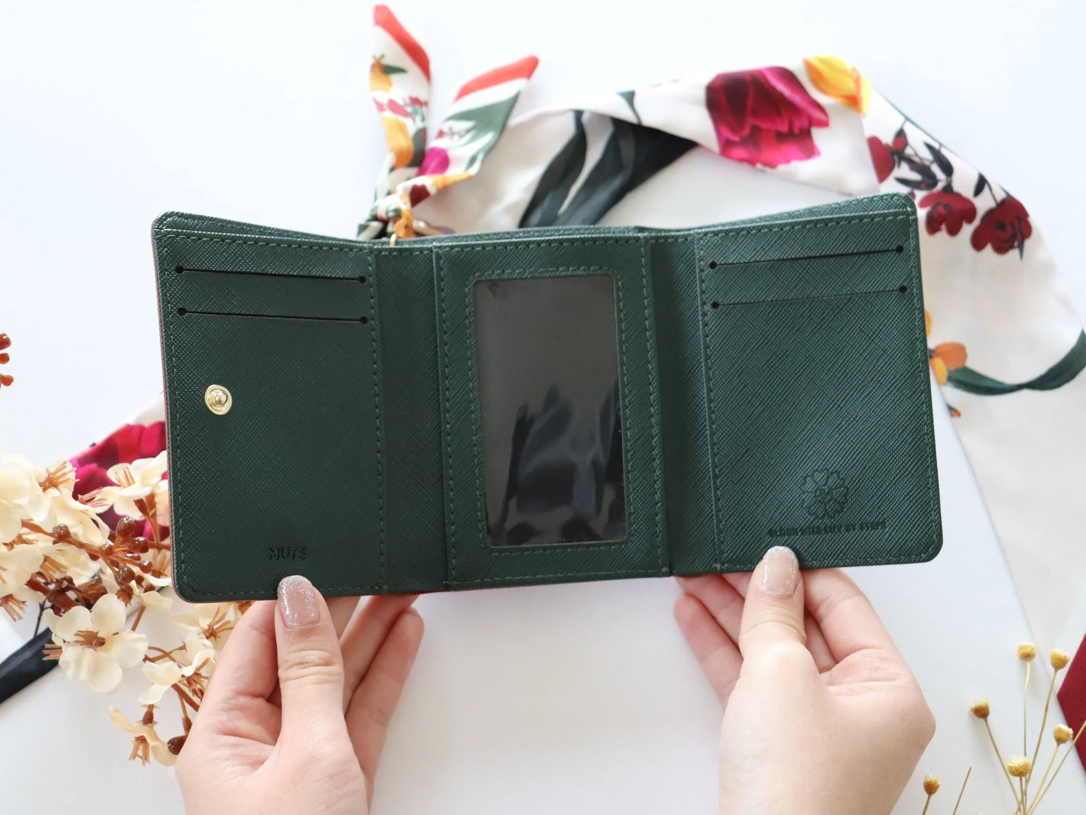 [PRE-ORDER] Mute Vantae Wallet (Twilly Charm Included) | Est. Ship Date: May 2025